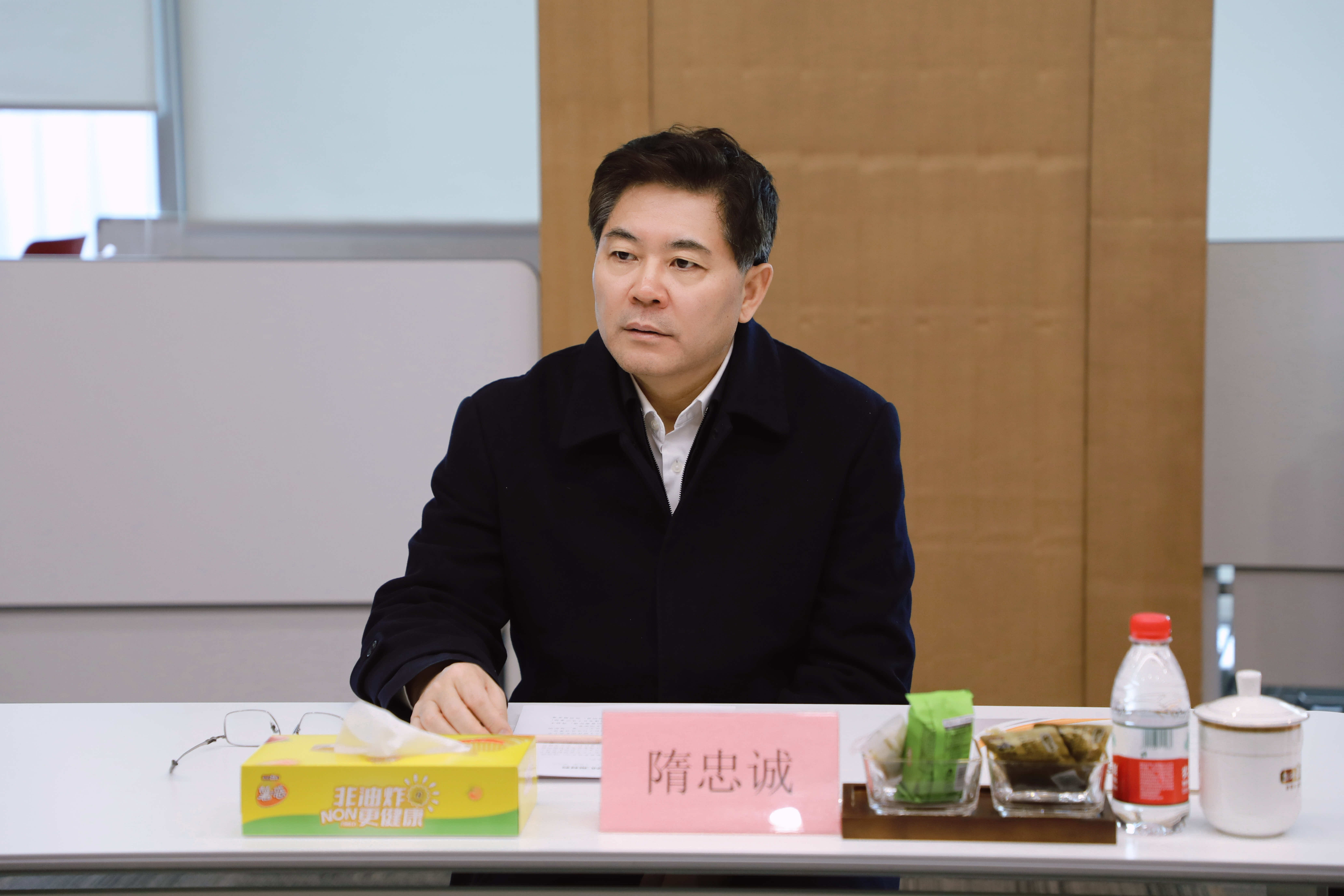 省委統(tǒng)戰部部長(zhǎng)隋忠誠(chéng)一行到鹽津鋪子開(kāi)展春節(jié)走訪(fǎng)慰問(wèn) 省委統(tǒng)戰部部長(zhǎng)隋忠誠(chéng)一行到鹽津鋪子開(kāi)展春節(jié)走訪(fǎng)慰問(wèn)